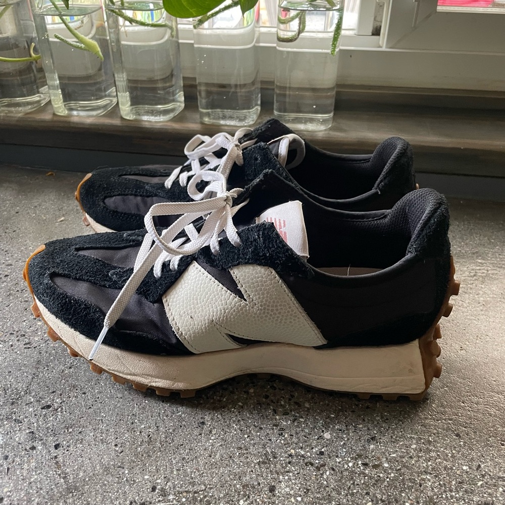 New Balance Navy Blue 327's